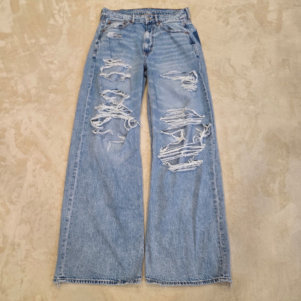 American Eagle Super High-Rise Baggy Wide Leg Distressed Ripped Jeans Size 6